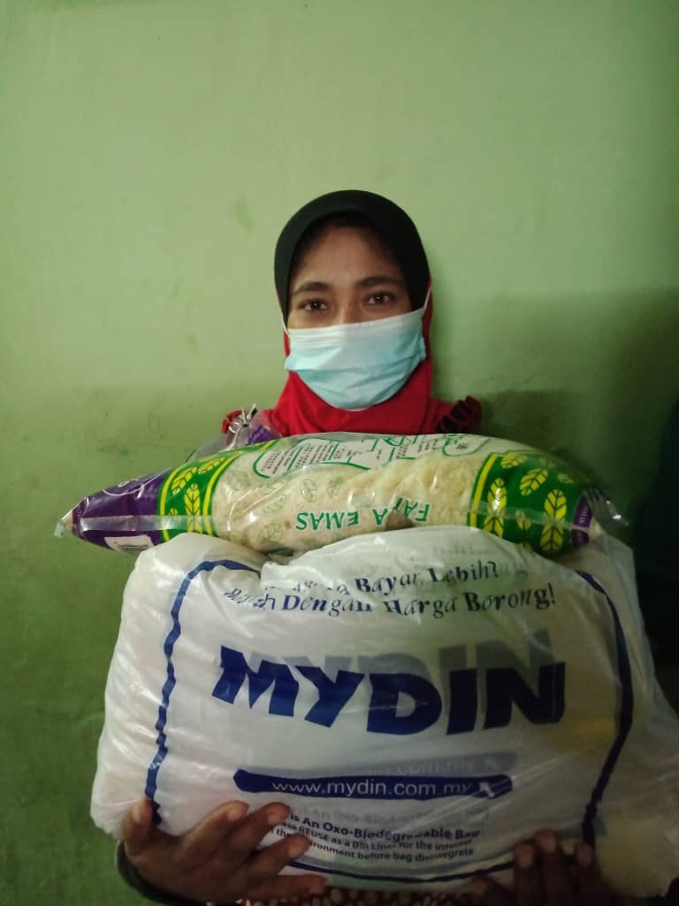 Groceries And Hope Delivered to Rohingya and Myanmar-Muslim Refugees