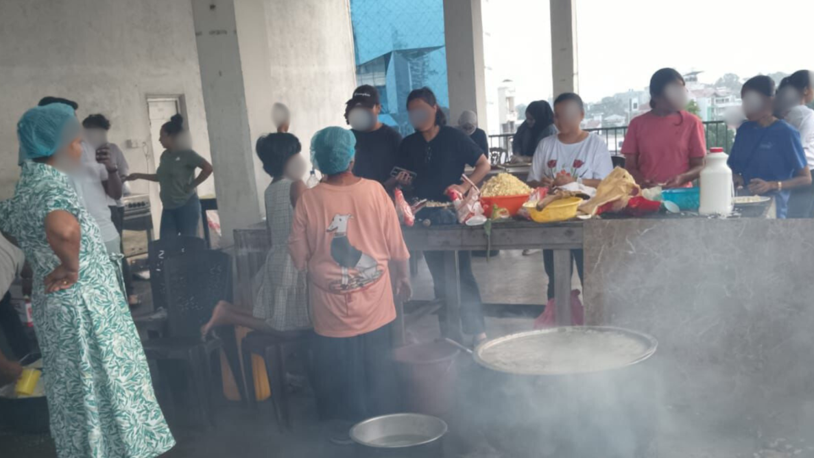 Four Days, Seven Cities, 1850 Meals Served